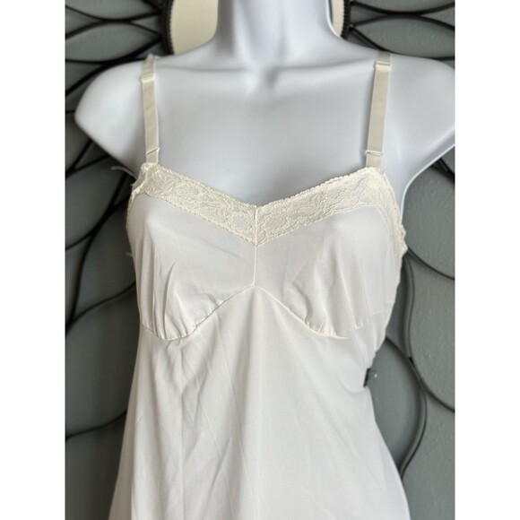 Vintage  Beehive 50s 60s White Nylon Mini Slip Dress Size 32D Chest Long - Picture 3 of 14
